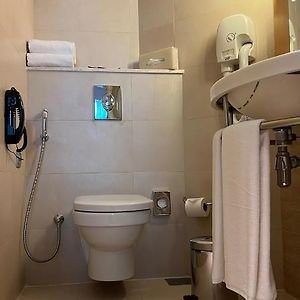 Premium Queen Room